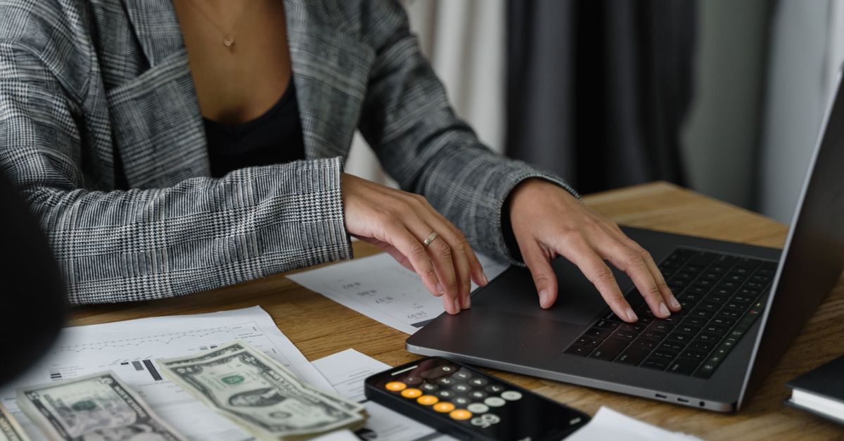 Banks and Fintechs Are Racing to Own the Paycheck Gap. The Data Shows How Large the Prize Is.