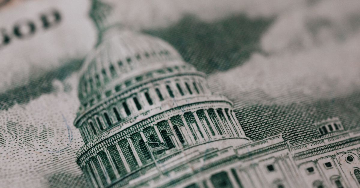 Washington Bars the Fed From a Digital Dollar Through 2030, Leaving Stablecoins as the Default Path