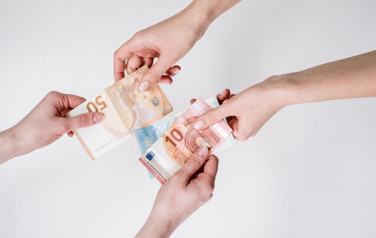 Embedded Banking Crosses the Zero-Fee Threshold: Stripe Treasury Goes Free and Instant for US Businesses