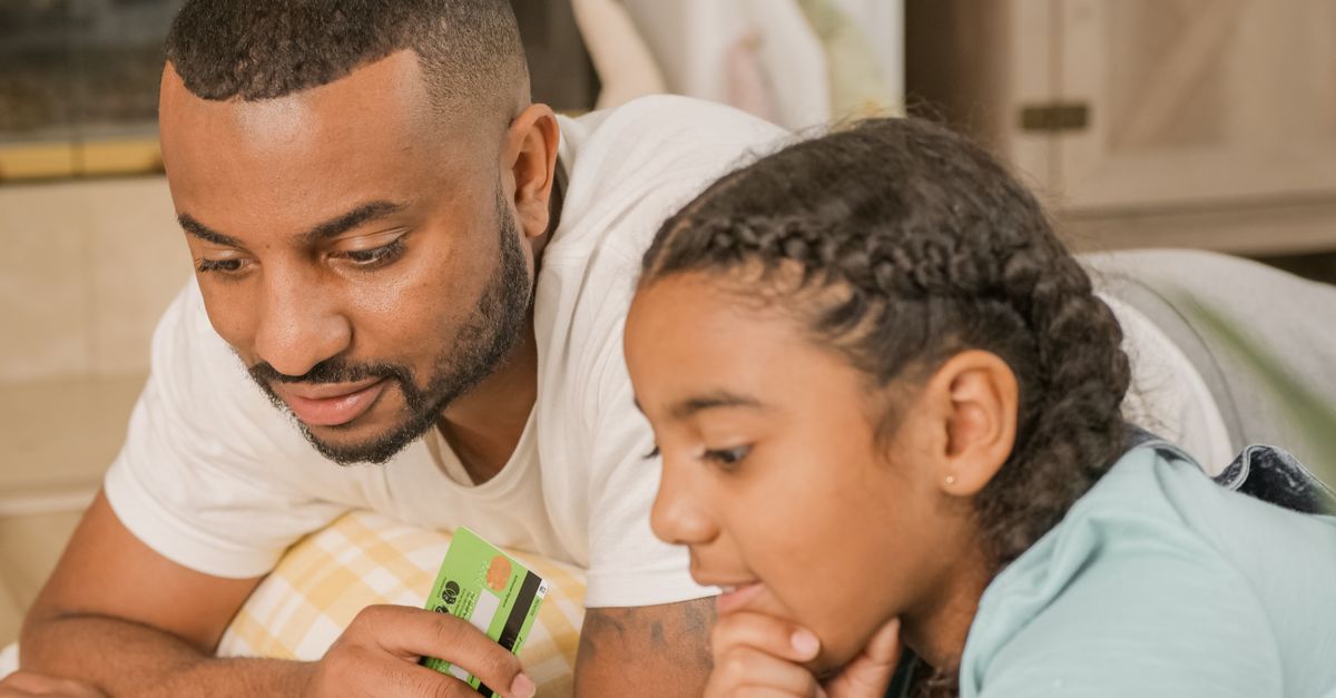 Big Tech Wallets Move Into the Family Banking Market