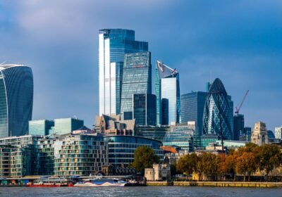 FCA Calls on AI Providers to Add Disclaimers to Financial Advice